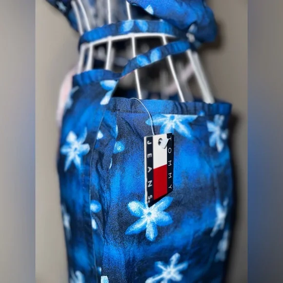 Vintage RARE Tommy Hilfiger Hawaiian Crop Top And Wrap Skirt Set
